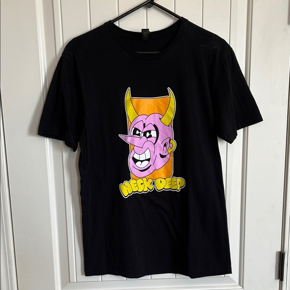 Neck Deep T Shirt Sz M